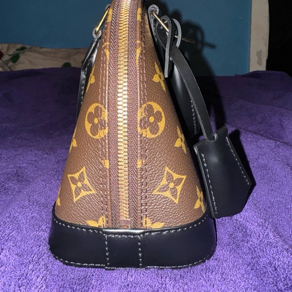 Alma Bb World Tour Edition - Picture 3 of 12